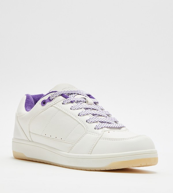 Buy Skechers Sporty Lace Up Sneaker In White | 6thStreet UAE