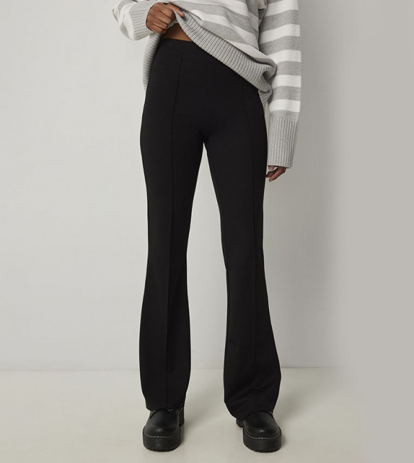 Pintuck Flared Leggings