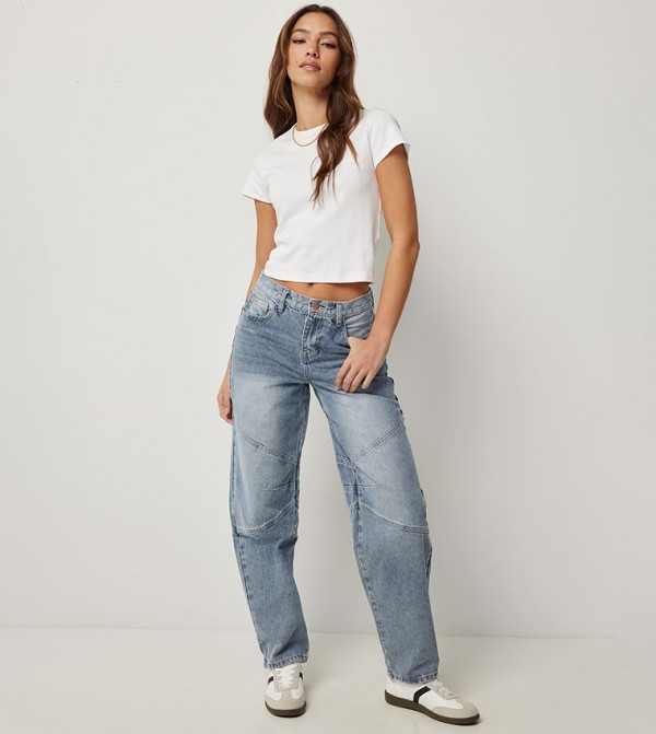 Faded Mid Rise Barrel Jeans