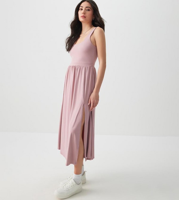 Solid Scoop Neck Midi Dress