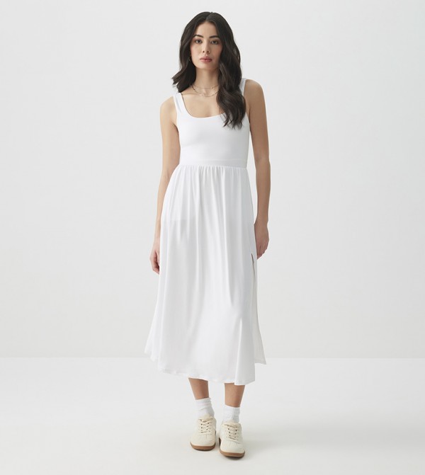 Solid Scoop Neck Midi Dress