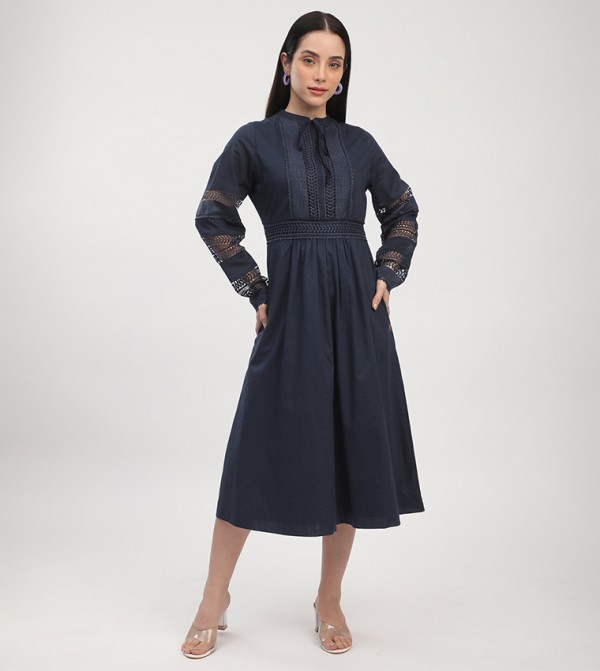 Embroidered Long Sleeves Midi Dress