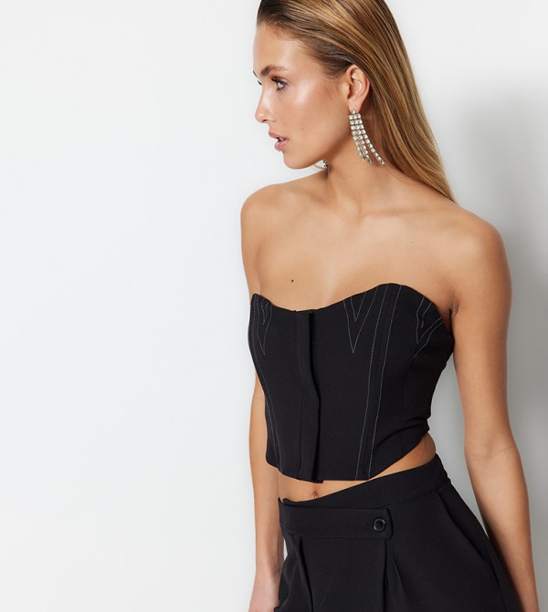 Buy Trendyol Solid Strapless Crop Corset Top In Black