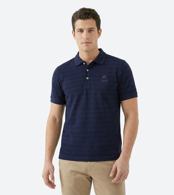 تيشيرت بولو كم قصير بشعار مطرز  