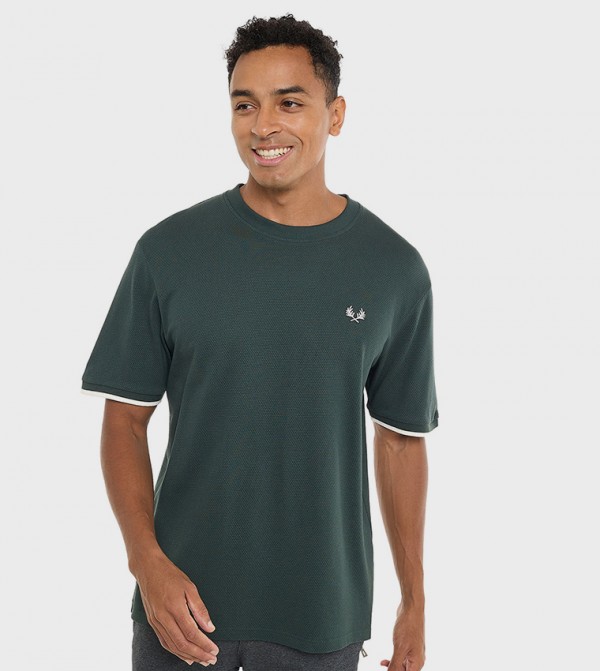 Contrast Trim T-Shirt with Crew Neck and Short Sleeves