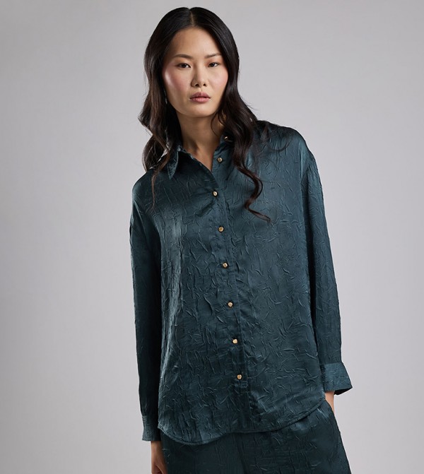 Crinkled Shirt with Classic Collar and Long Sleeves
