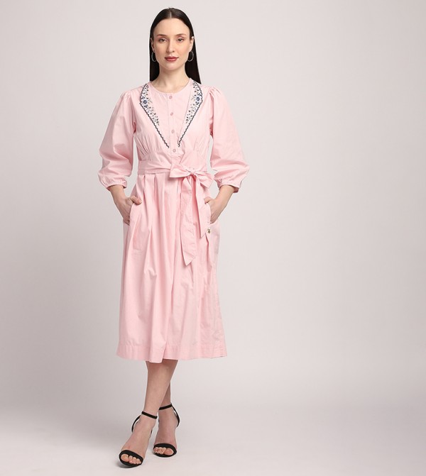 Embroidered 3/4 Sleeves Twist Midi Dress