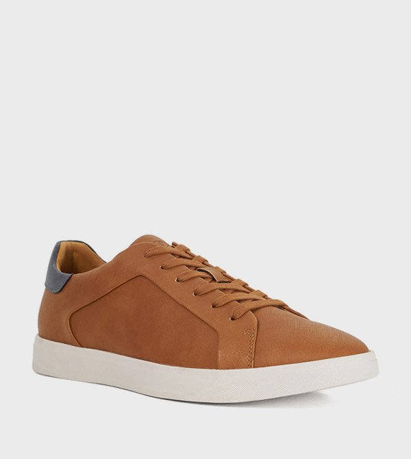 TRACES Solid Lace-Up Sneakers