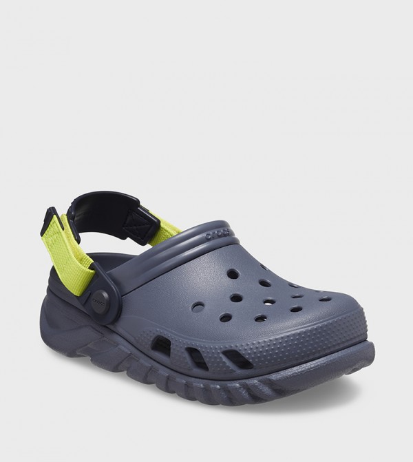 Crocs duet 2025