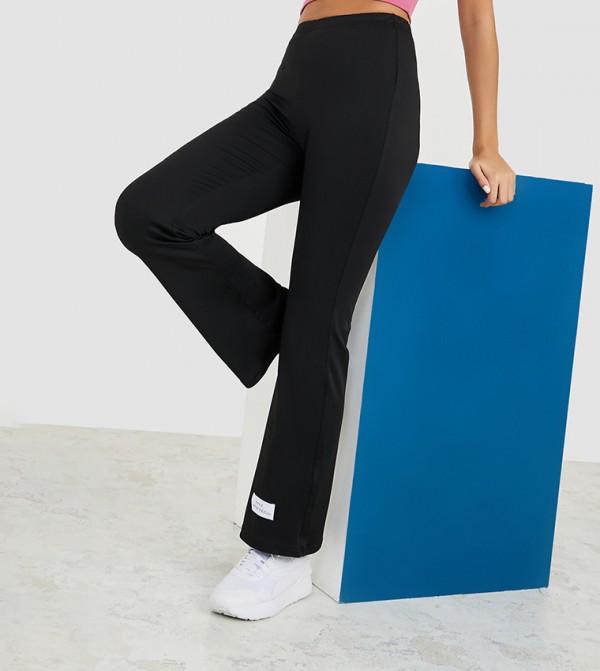 High Rise Patch Detail Flared Active Leggings