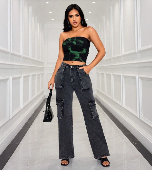 High Rise Straight Fit Cargo Jeans