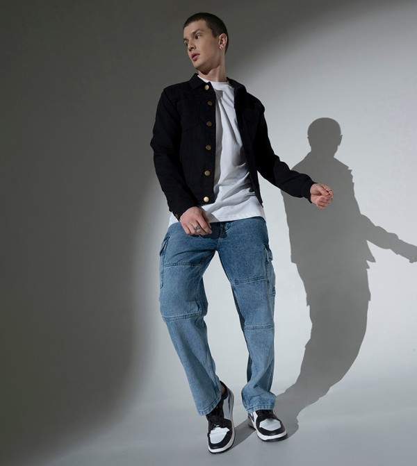 Mid Rise Regular Fit Jeans with Cargo Pockets