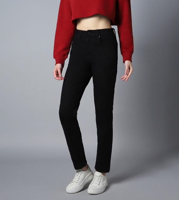 High Rise Solid Straight Fit Jeans