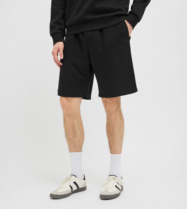 Solid Mid Rise Regular Fit Shorts