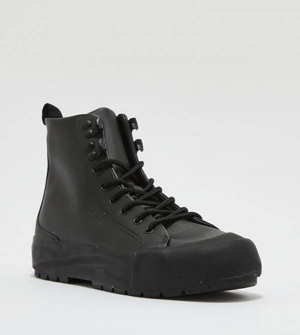 Buy Levi's High Top Thick Sole Sneakers In Black | 6thStreet Kuwait