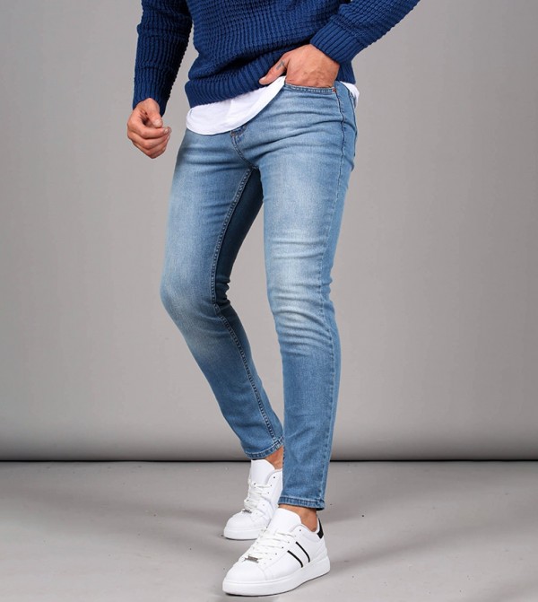 Tapered skinny hot sale jeans