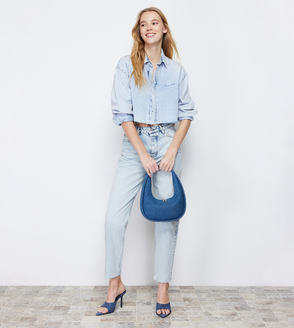 TRENDYOL Damen Mom Jeans – Basic, Normal Waist, 100% Baumwolle, Straight Leg, Für Casual Looks