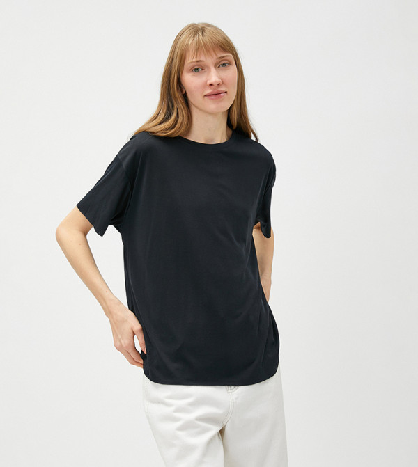 Solid Oversized T-Shirt