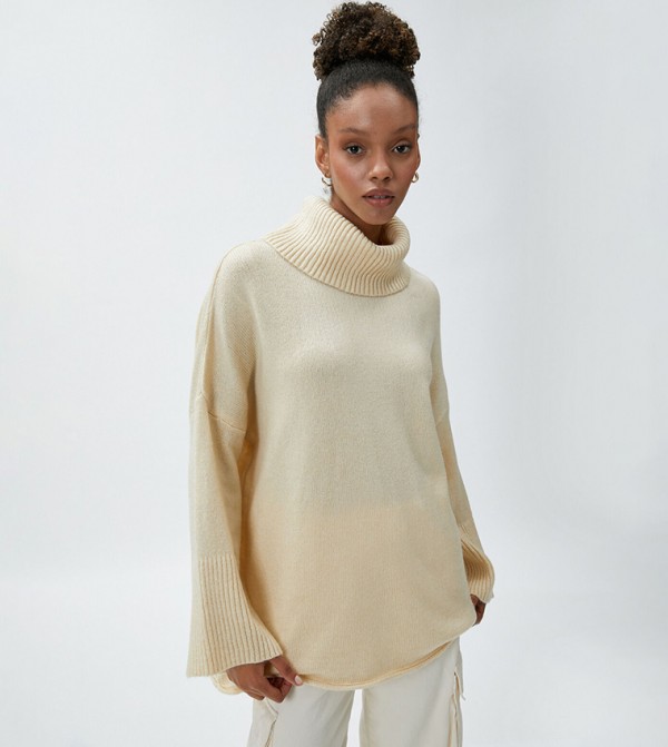 Oversized cream 2025 turtleneck sweater