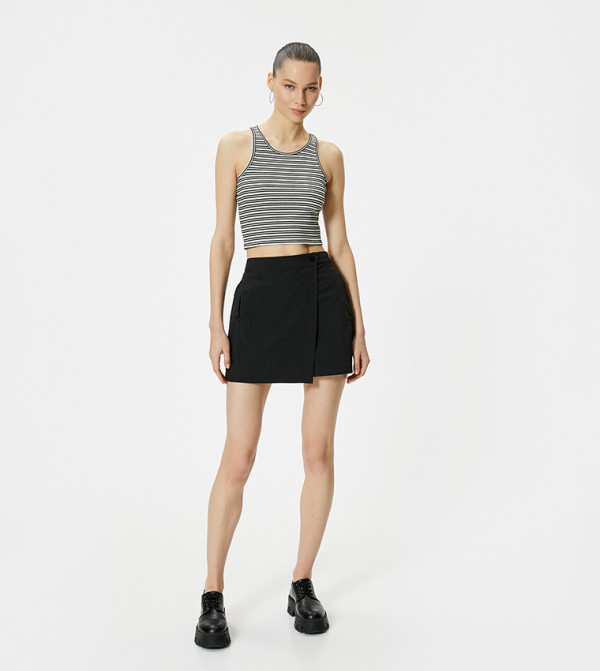 Solid Cargo Pocket Mini Skort