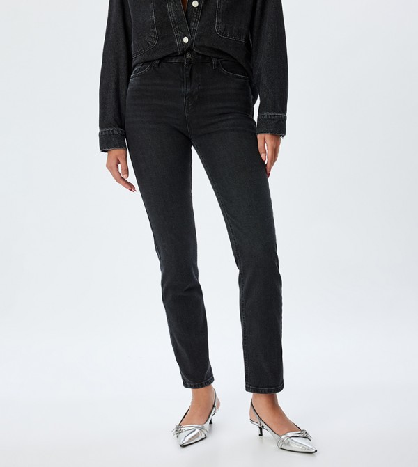 Washed Slim Fit Jeans