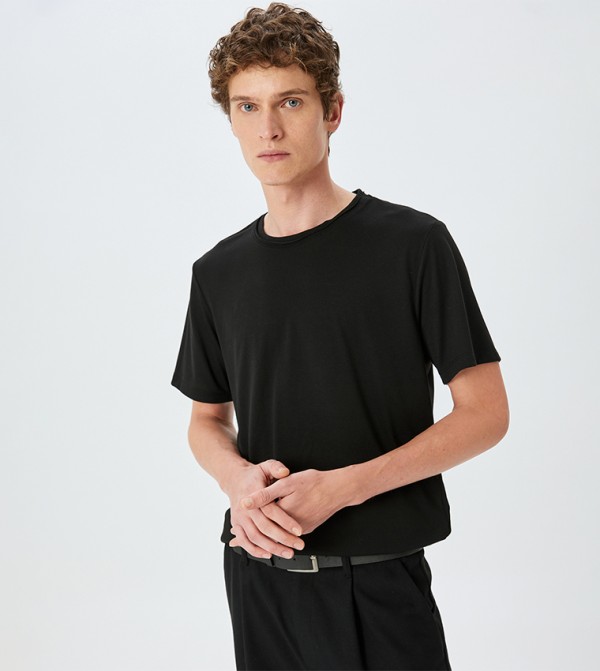 Solid Slim Fit Crew Neck T-Shirt