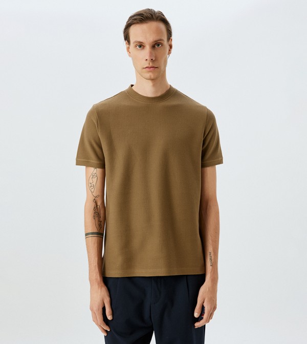 Solid Short Sleeves T-Shirt