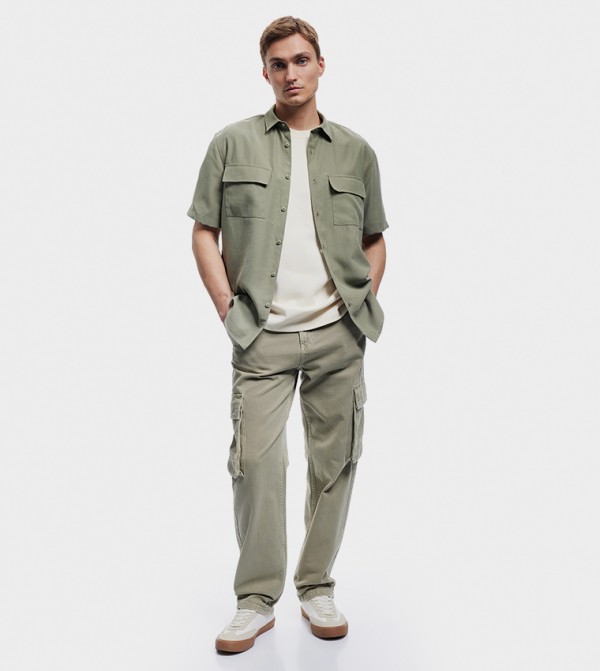 قميص سادة كم قصير