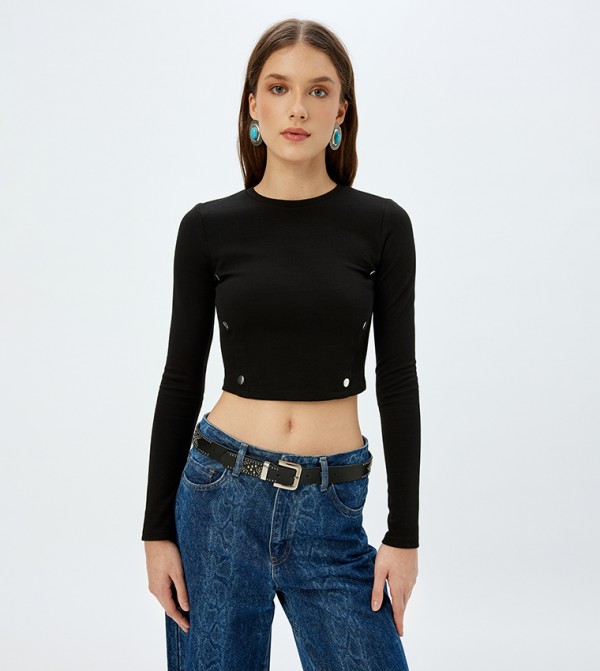 Studded Long Sleeves Cropped Top