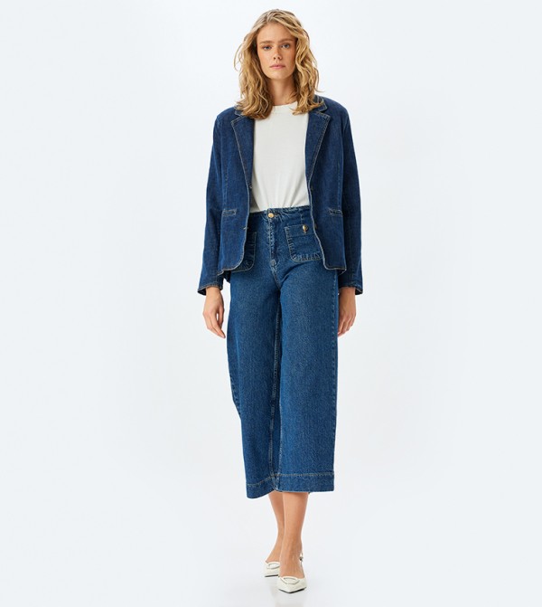 بنطال جينز قصير بخصر عالٍ 