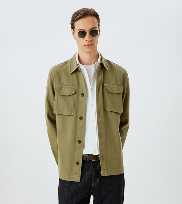 قميص بأكمام طويلة 