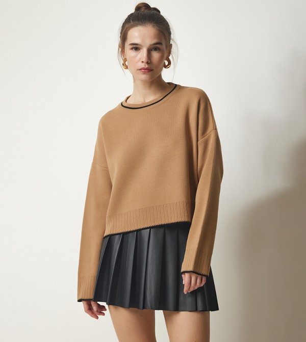 Solid Crew Neck Knitted Sweater
