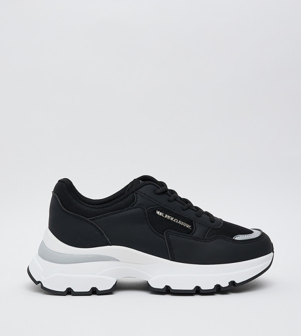 LARISSA GLB Lace-Up Runner Sneakers