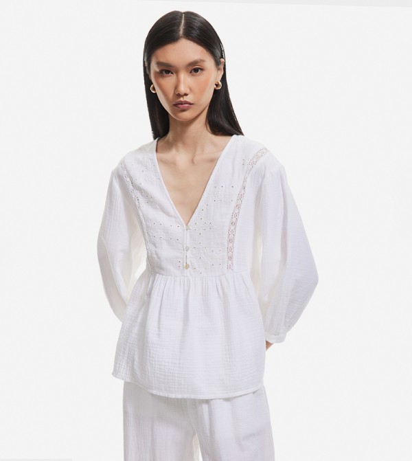 Broderie V-Neck Top