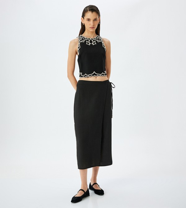 Textured Midi Wrap Skirt