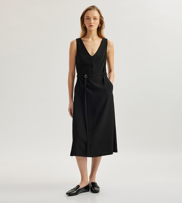 Solid Belted V-Neck Midi Dress