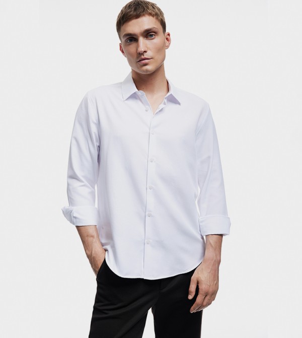 Solid Regular Fit Long Sleeves Shirt