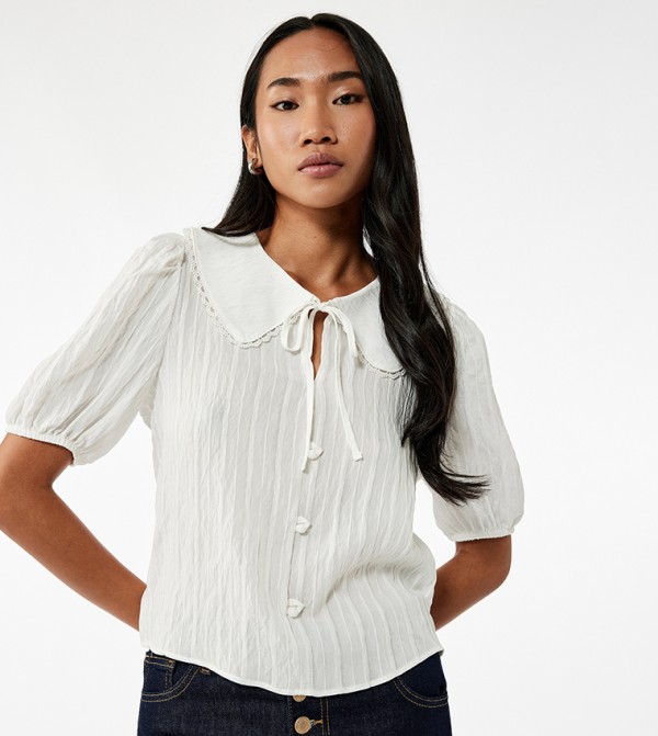 Textured Peterpan Collar Top