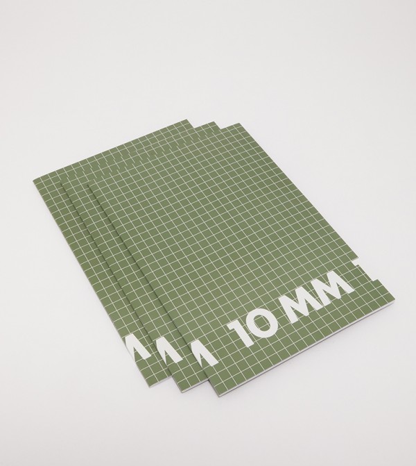 bloc-notes A5 - à carreaux de 5 x 5 mm - HEMA