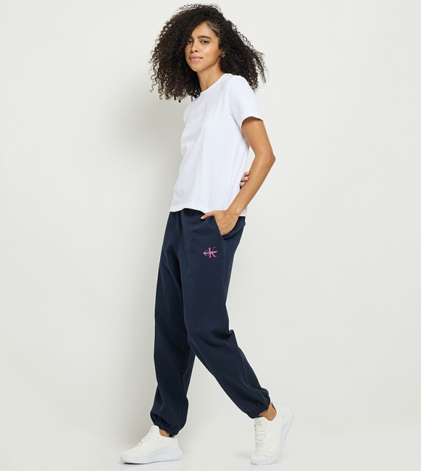 بنطال رياضة  بشعار مطرز وخصر مرن