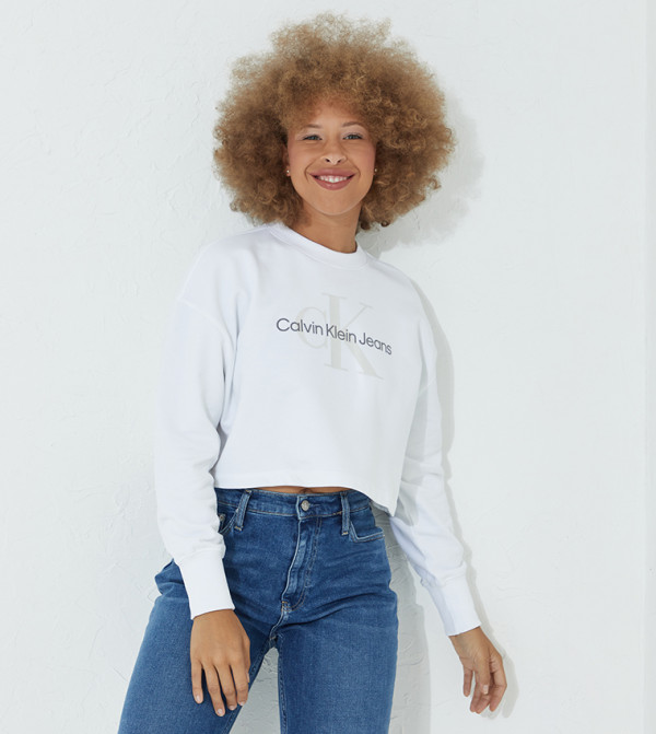 Calvin Klein Slim Fit Metallic Lo T Shirts Calvin White For Female Cak  K20k201852 Calvin White | 6thStreet.com Qatar