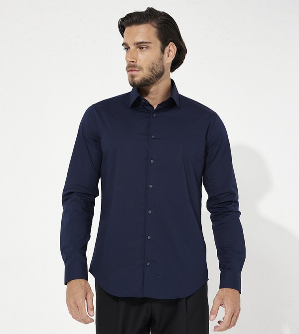 Solid Slim Fit Long Sleeves Shirt