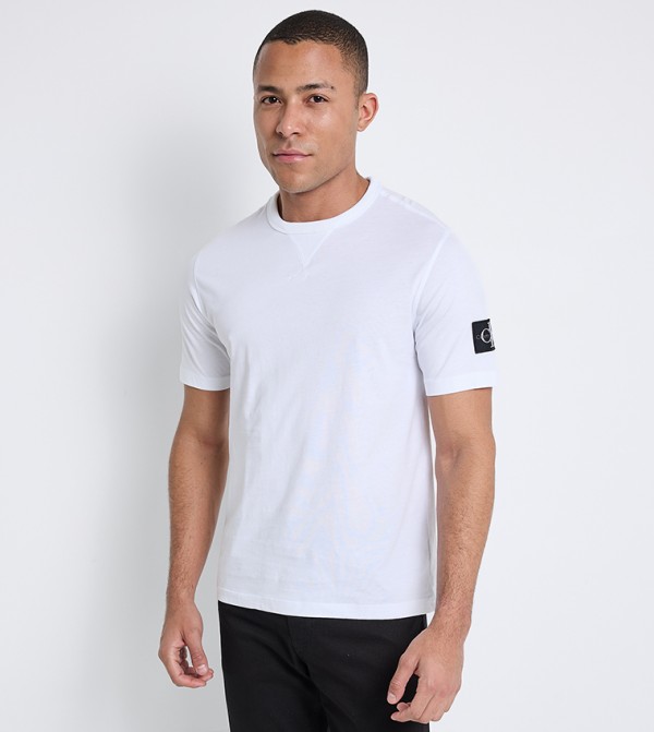 Label Detail Crew Neck T-Shirt