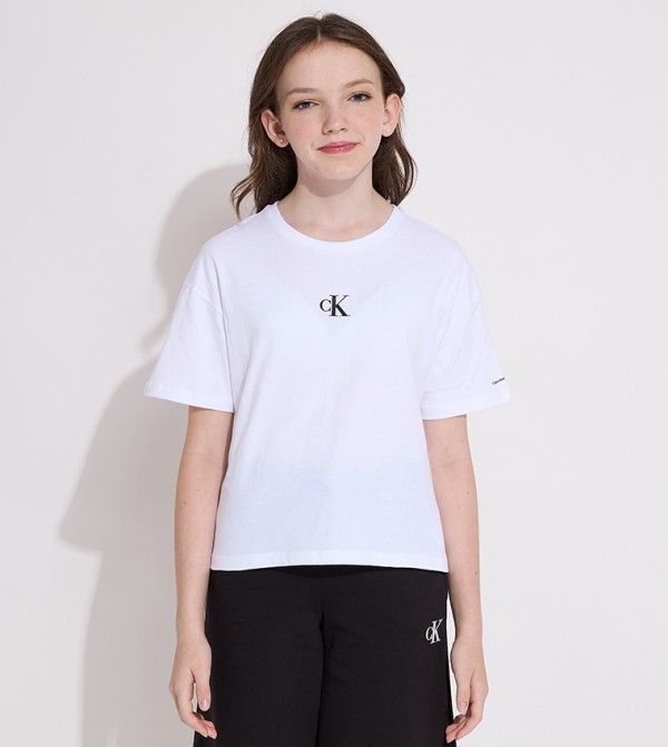 Logo Detail Short Sleeves T-Shirt