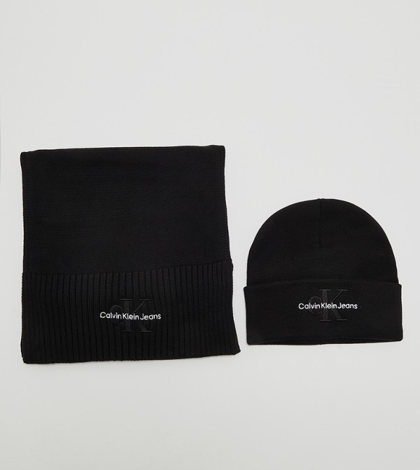 Calvin klein cheap black beanie