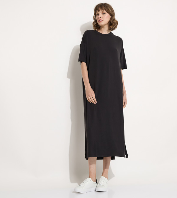 Logo Badge Short Sleeves T-Shirt Dress