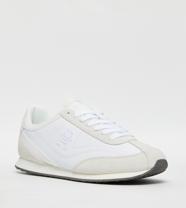 Heritage Runner Sneakers
