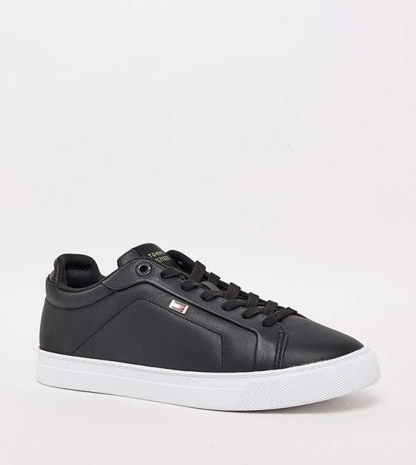 Lace-UP Court Sneakers