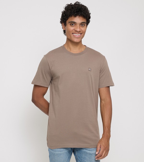 Logo Badge Short Sleeves T-Shirt