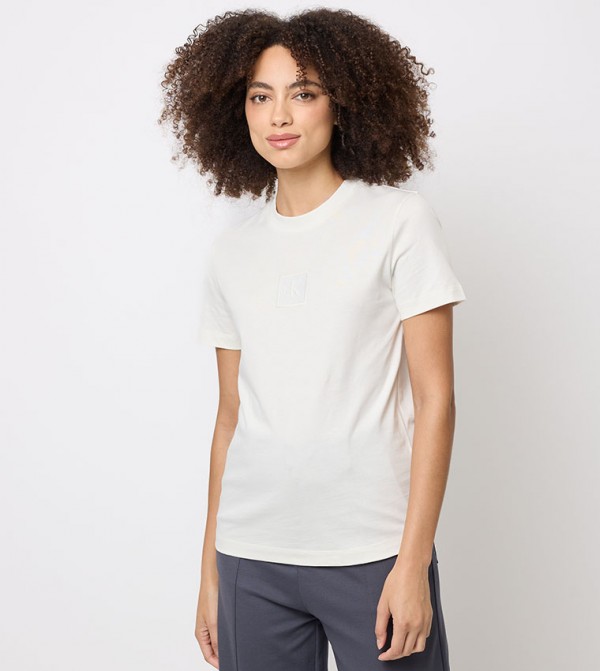 Appliqued Short Sleeves T-Shirt